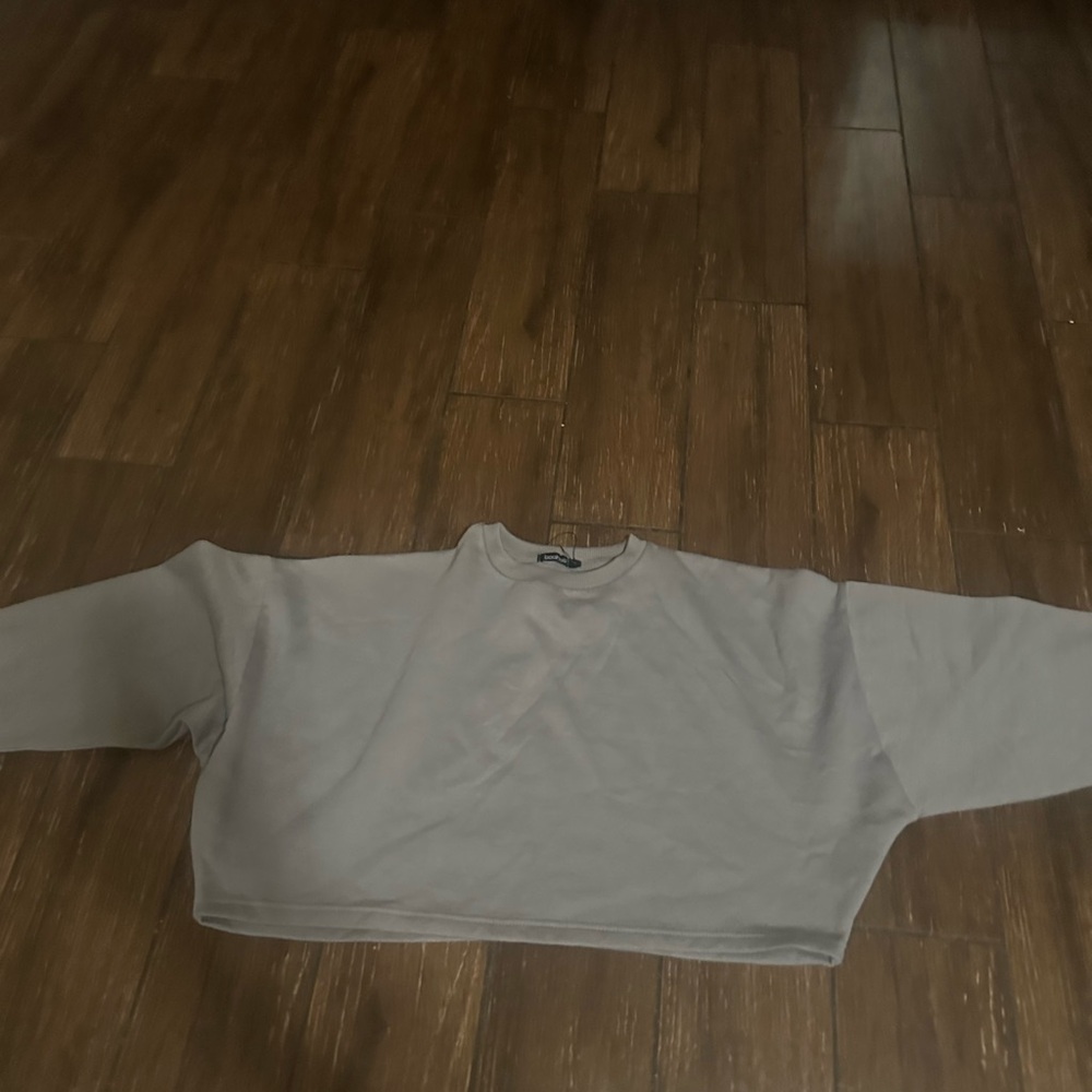 Boohoo Gray Crop Top
